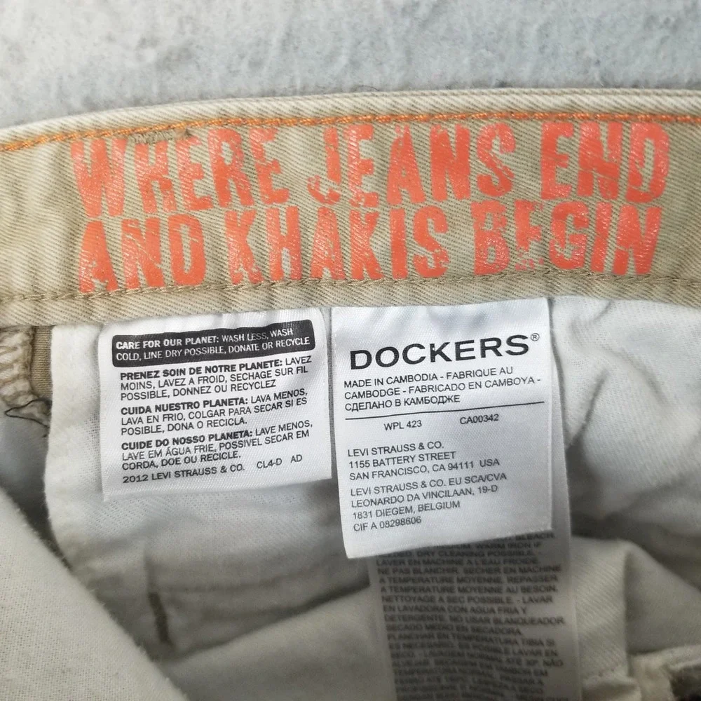 Dockers Pants Mens 31x32 Tan Khakis Straight Leg Stretch‎ Cotton Casual Chinos